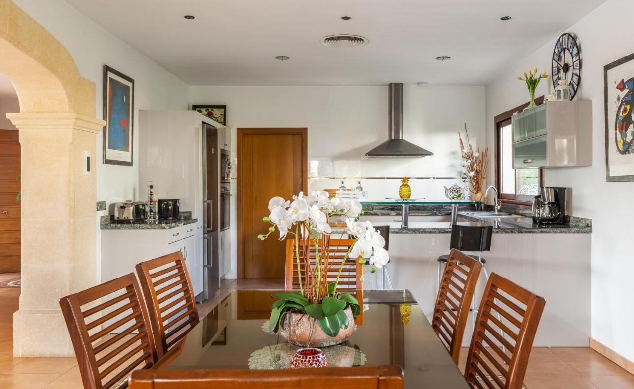 Luxurious Villa Sol De Mallorca Екстериор снимка