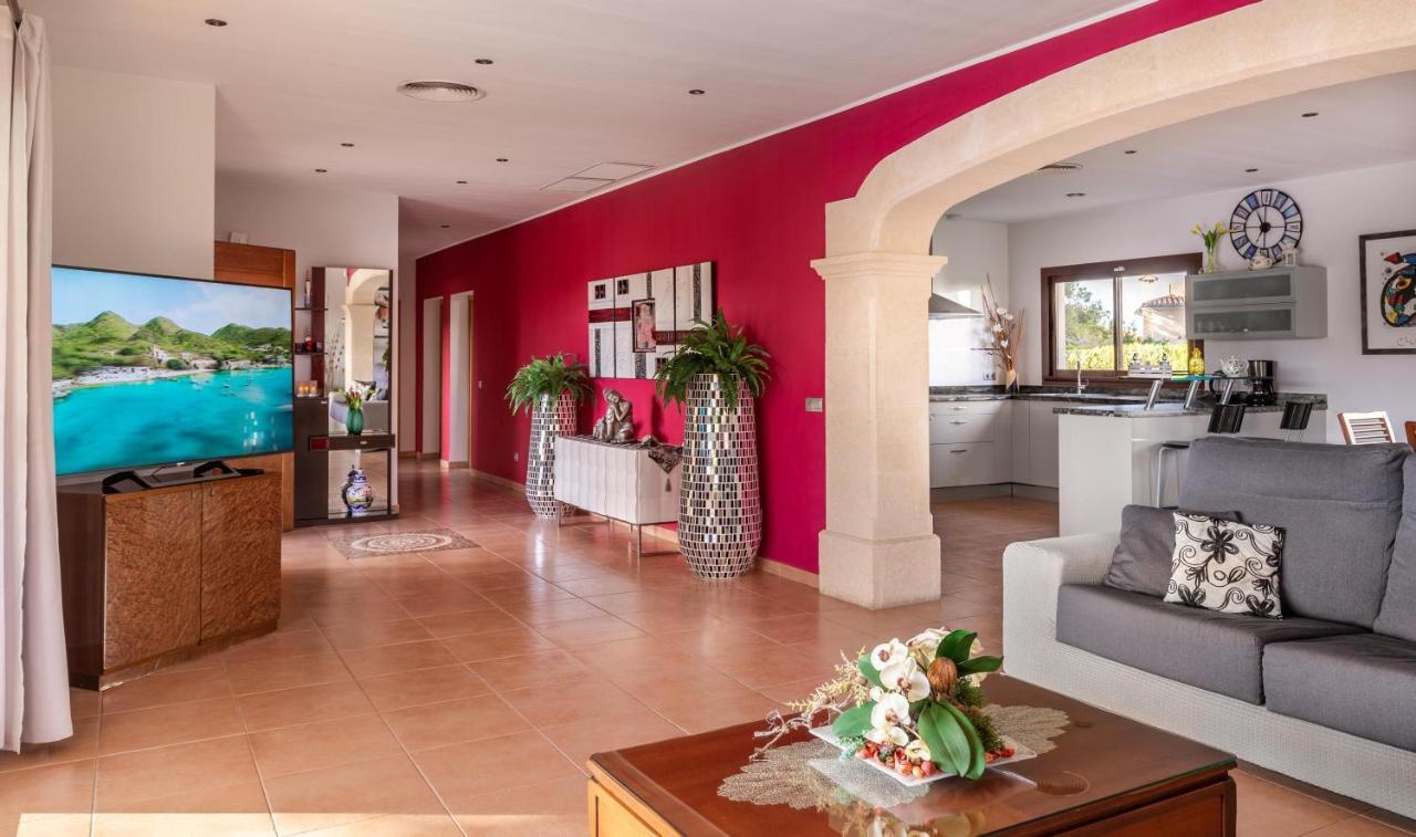 Luxurious Villa Sol De Mallorca Екстериор снимка